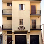 Monte Vulture فندق مبيت وإفطار 3*